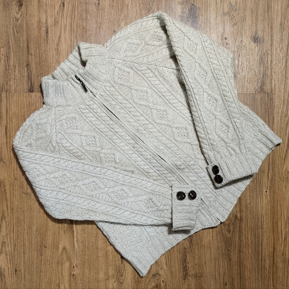Inis Crafts Sweaters - Inis Crafts 100% Wool Ireland Zip-up Cream Cable Knit Zip Cropped Sweater. Sz M…